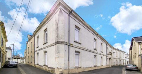 La commune met en vente un ensemble immobilier situé en centre-ville via une vente aux enchères en ligne organisée sur la plateforme Agorastore.
